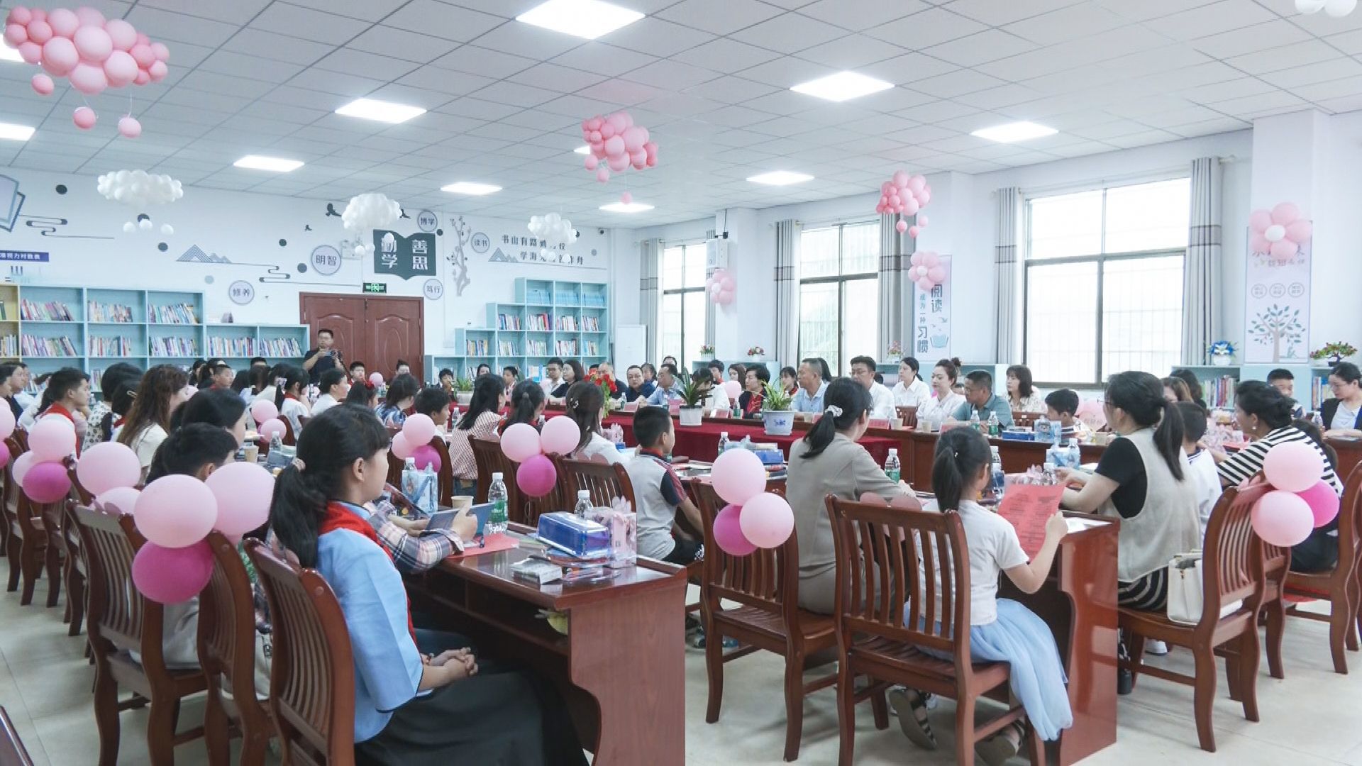 【融媒视点】她们有一个共同的名字——“爱心妈妈”